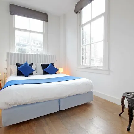 Spacious Opposite Of Rijksmuseum Bed & Breakfast