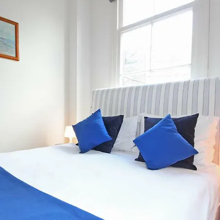 Spacious Opposite Of Rijksmuseum Bed & Breakfast Amsterdam